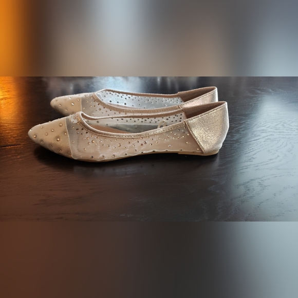 Size 8 Mesh Beaded Ballet Flats - Picture 2 of 4